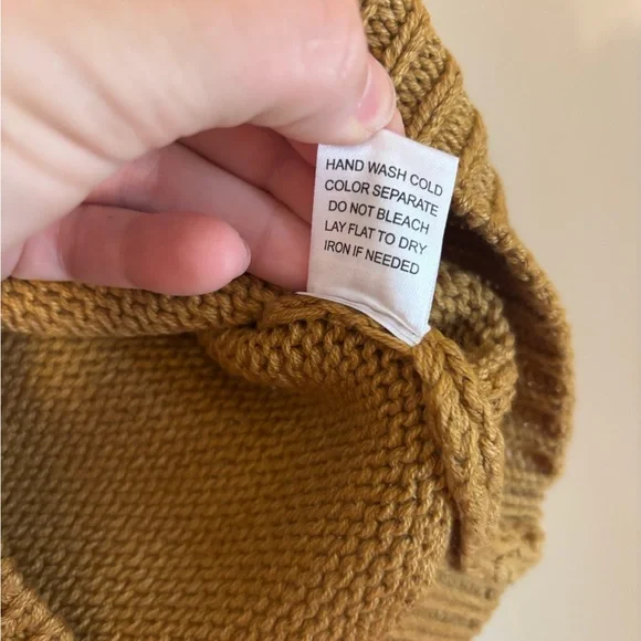 NWT Le Lis Collections women’s cropped sleeveless sweater Small - Picture 6 of 14